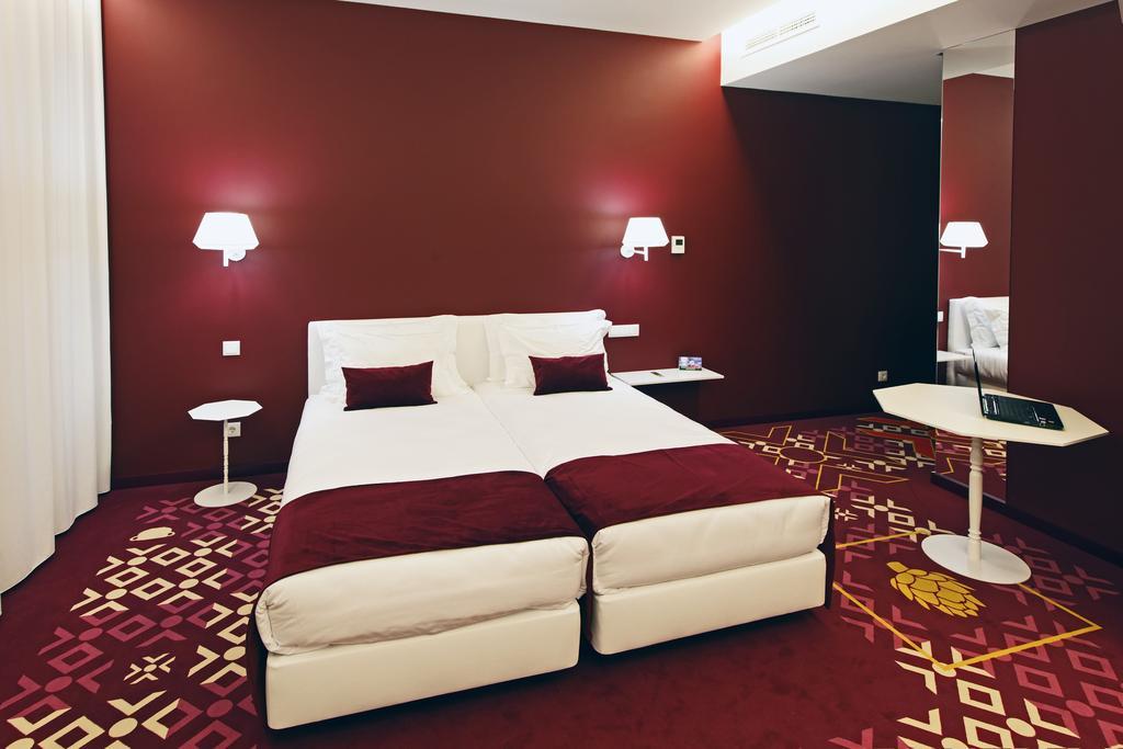 Hd | Duecitania Design Hotel Penela Exterior photo